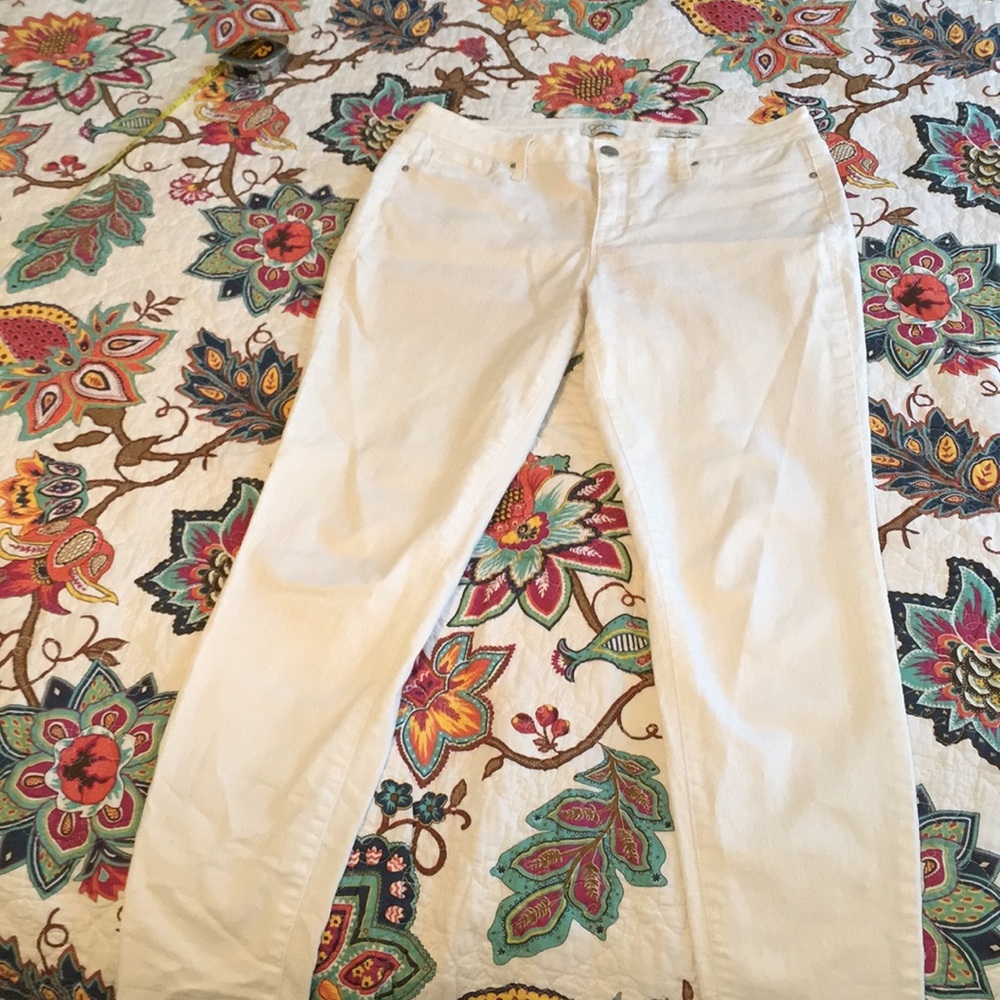 3 for $15 sale! Jessica Simpson pants size 31